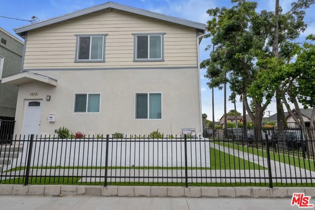 Residential Lease for rent at 4828 Mckinley Ave, Los Angeles, Los Angeles County, CA featuring 7 beds and 3 baths