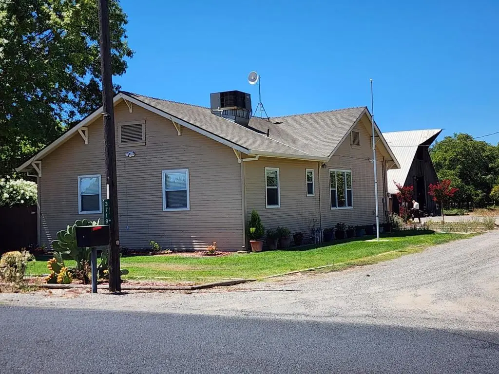 Single Family Residence for sale at 3719 N Hart Road, Modesto, CA featuring 2 beds and 2 baths