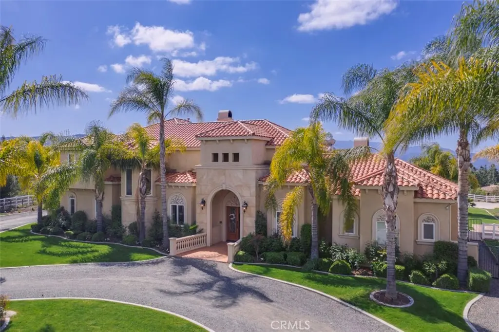 Residential Lease for rent at 38750 Celita, Temecula, Riverside County, CA featuring 4 beds and 6 baths
