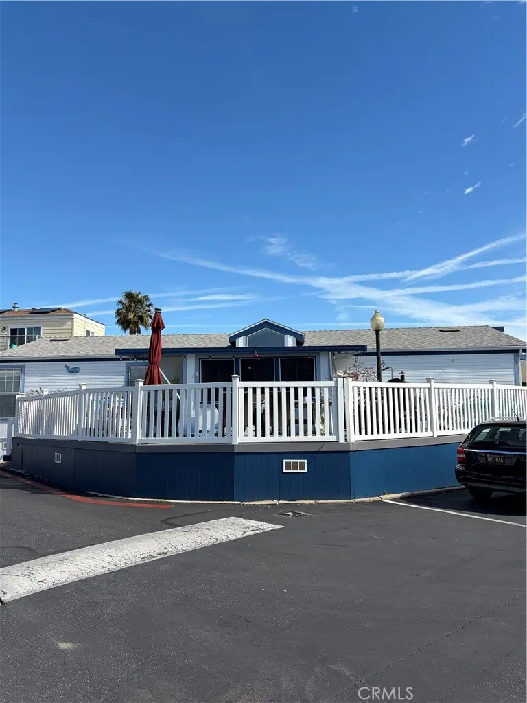 80 Huntington 218, Huntington Beach, CA — listing photo 1