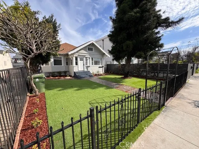 Quadruplex for sale at 1334 S Berendo Street, Los Angeles, CA