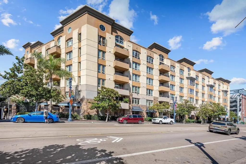 Condominium for sale at 1480 Broadway 2107, San Diego, CA featuring 1 bed and 1 bath