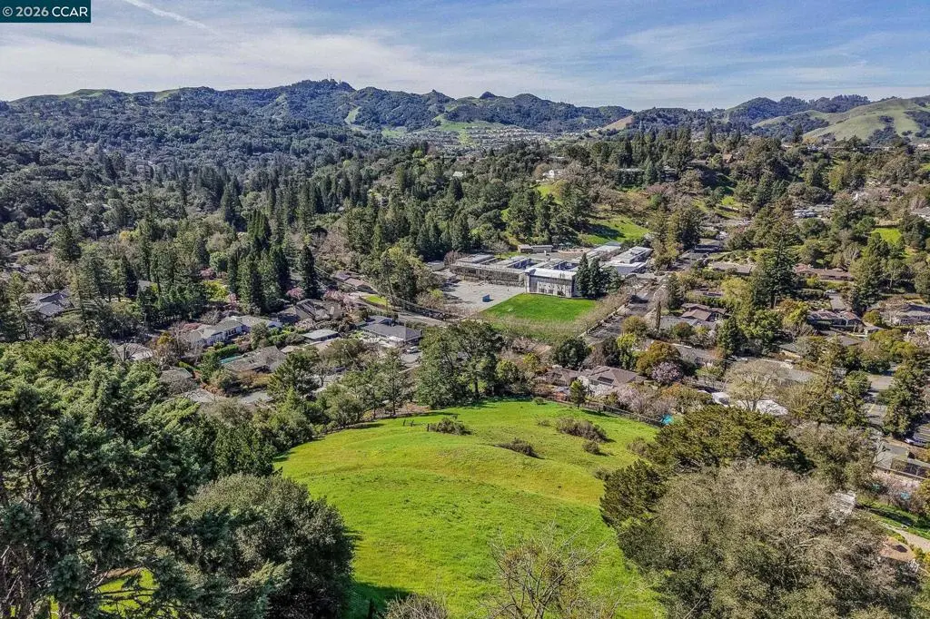 Park Lane Dr, Orinda, CA — listing photo 1