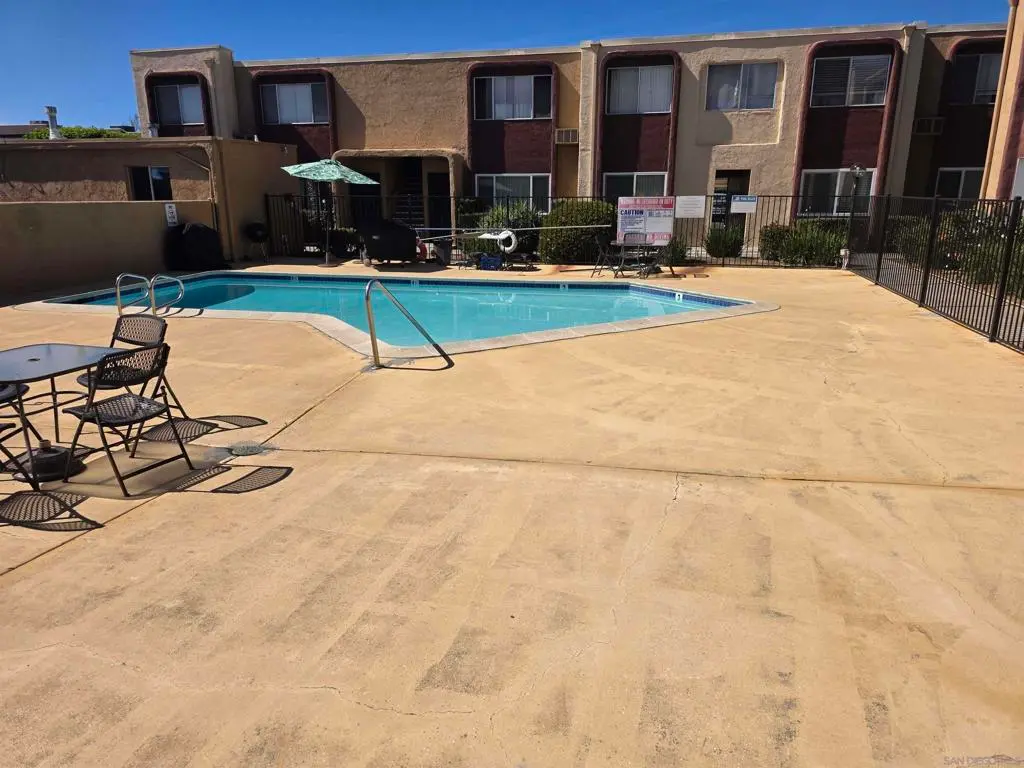 Condominium for sale at 4844 68Th St 3, San Diego, CA featuring 2 beds and 2 baths