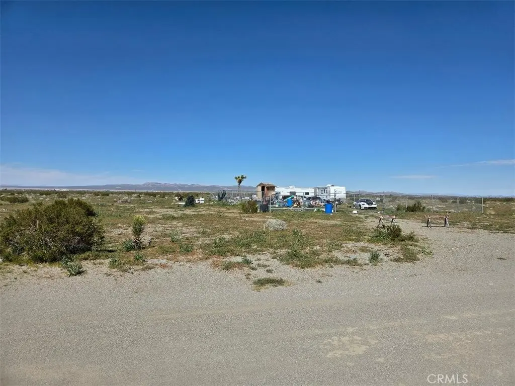 4454 Sandstone, Phelan, CA — listing photo 1