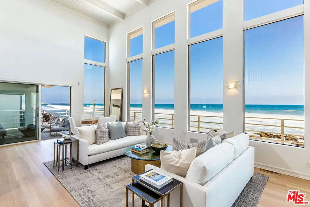 Residential Lease for rent at 24314 Malibu Road, Malibu, Los Angeles County, CA featuring 4 beds and 5 baths