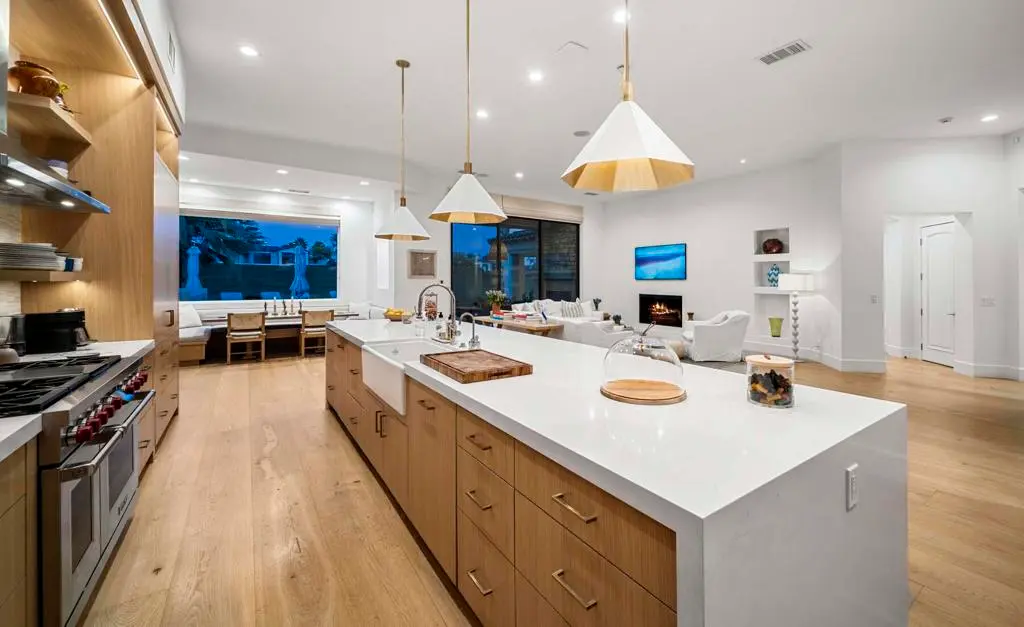 Single Family Residence for sale at 76100 Via Firenze, Indian Wells, CA featuring 4 beds and 5 baths