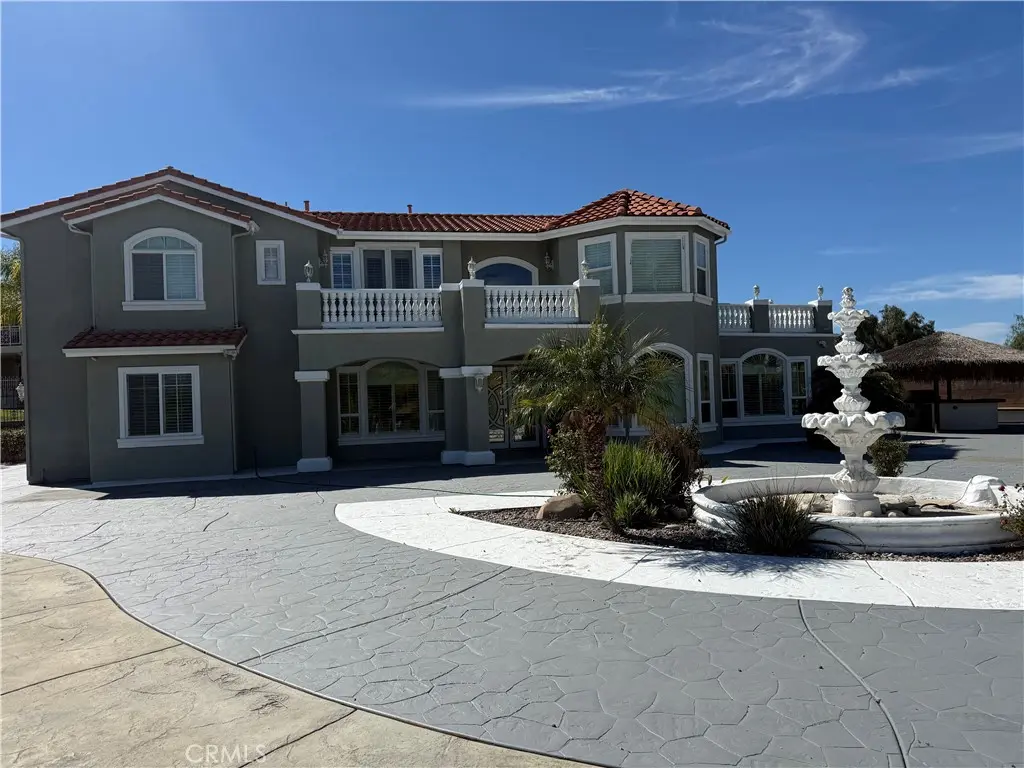 Single Family Residence for sale at 27355 Stonehenge Circle, Hemet, CA featuring 4 beds and 4 baths