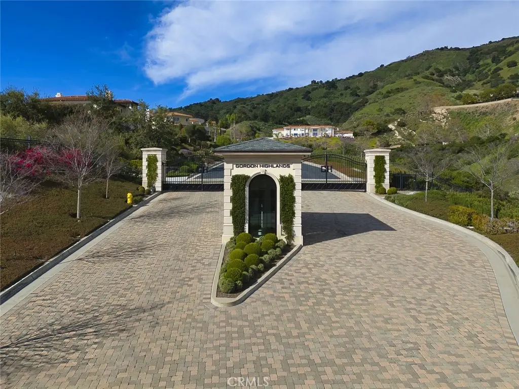 685 Gordon Highlands Road, Glendora, CA — listing photo 1