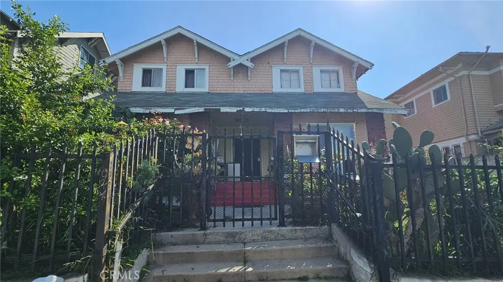 Single Family Residence for sale at 1242 S Bonnie Brae, Los Angeles, CA featuring 4 beds and 2 baths