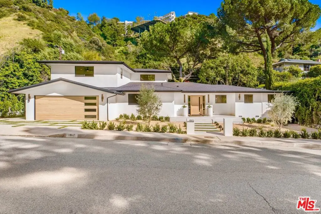 Single Family Residence for sale at 1902 Roscomare Road, Los Angeles, CA featuring 5 beds and 4 baths