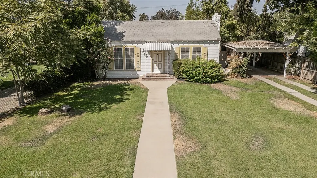 Single Family Residence for sale at 643 E Vassar, Fresno, CA featuring 2 beds and 1 bath