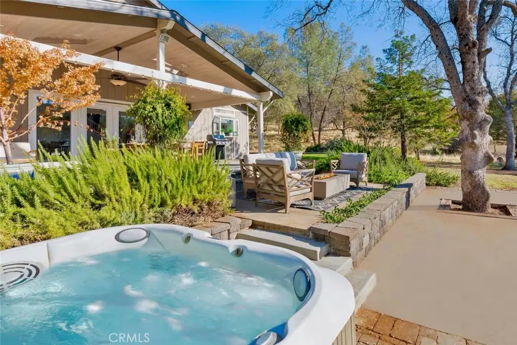 5615 Bear Trap Drive, Mariposa, CA — listing photo 1