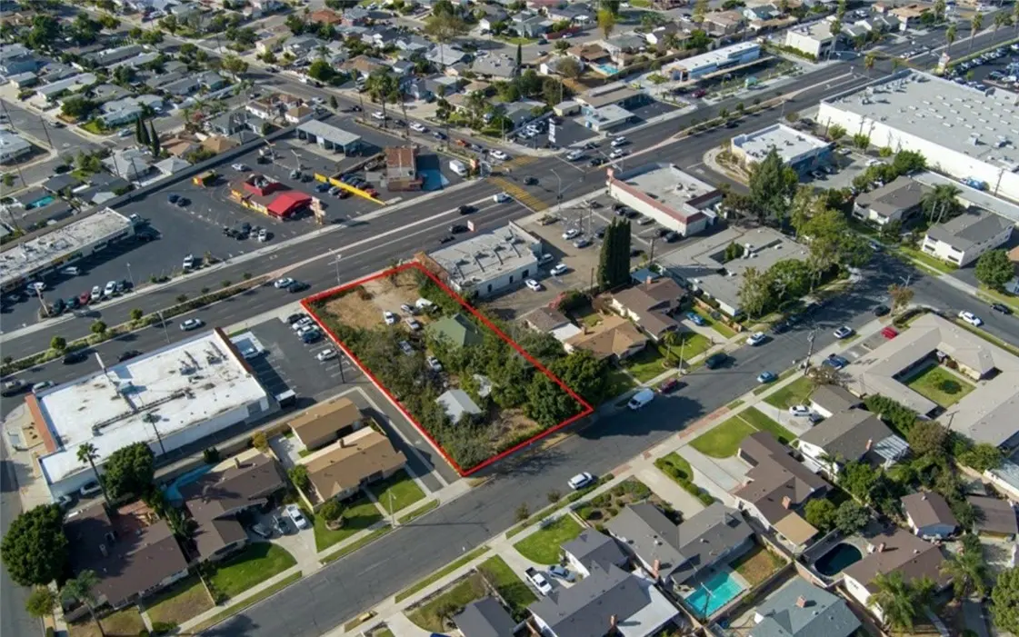 Single Family Residence for sale at 516 S State College, Anaheim, CA featuring 2 beds and 1 bath