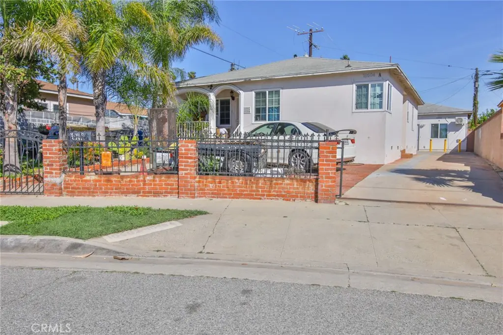 10502 Ravenswood, Inglewood, CA — listing photo 1