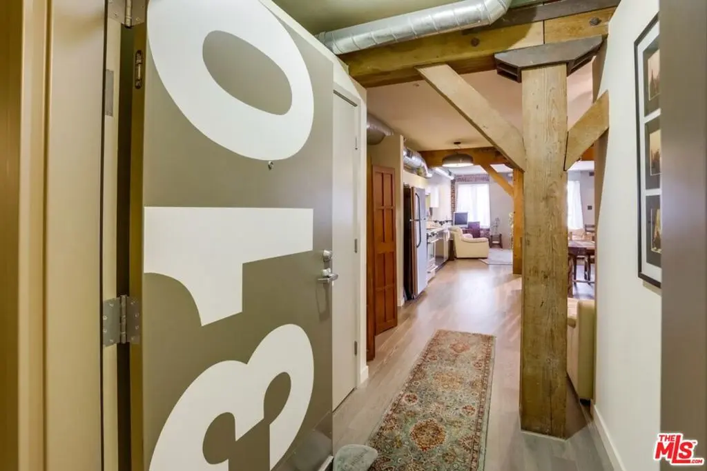 Condominium for sale at 527 Molino Street 310, Los Angeles, CA featuring 1 bed and 1 bath