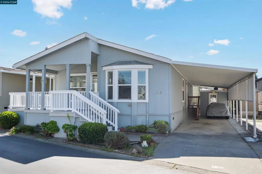 Manufactured In Park for sale at 3263 Vineyard Ave., Pleasanton, CA featuring 3 beds and 2 baths