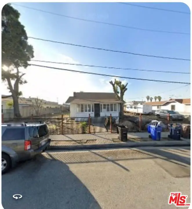 11319 Larch Avenue, Inglewood, CA — listing photo 1