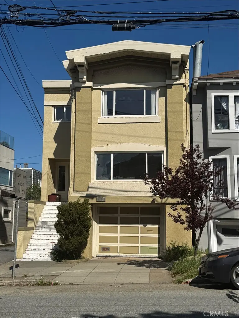 Single Family Residence for sale at 1124 Balboa, San Francisco, CA featuring 3 beds and 1 bath