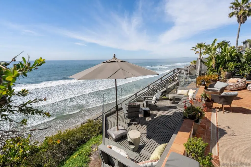 Single Family Residence for rent at 1370 Neptune, Encinitas, CA featuring 4 beds and 5 baths