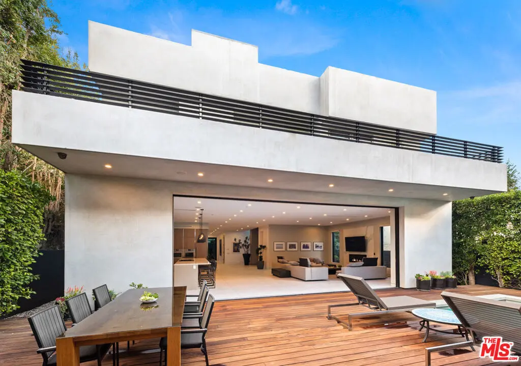 Residential Lease for rent at 623 N EDINBURGH Avenue, Los Angeles, Los Angeles County, CA featuring 4 beds and 6 baths