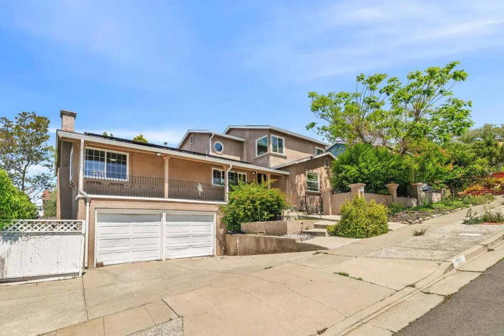 Single Family Residence for sale at 722 Gleneagle Avenue, Hayward, CA featuring 6 beds and 3 baths