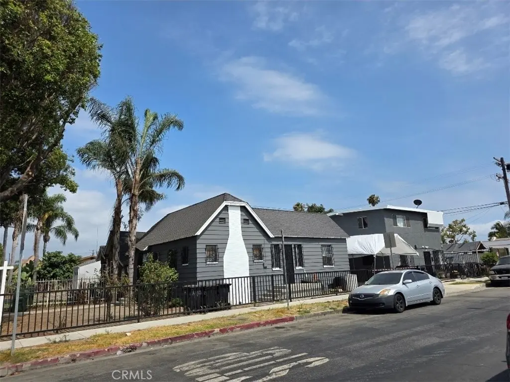 Triplex for sale at 402 E 92nd, Los Angeles, CA