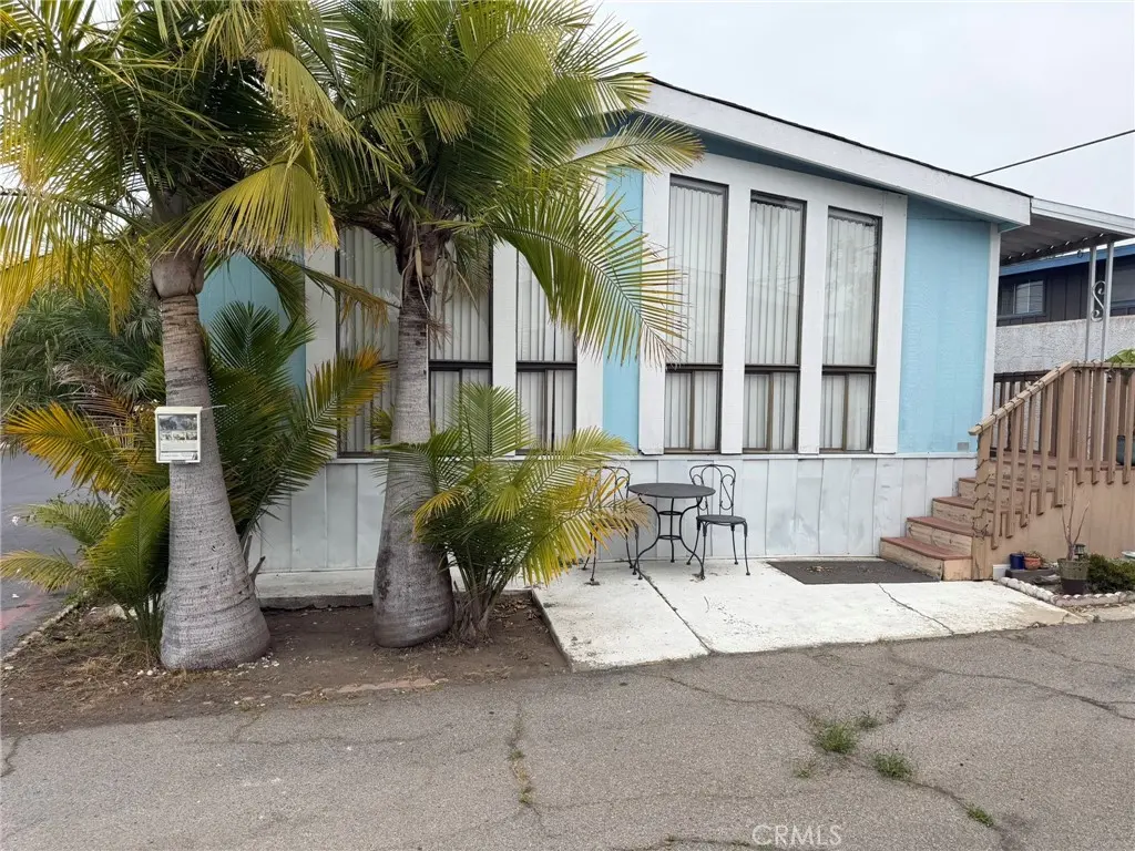 2191 Harbor Boulevard 7, Costa Mesa, CA — listing photo 1