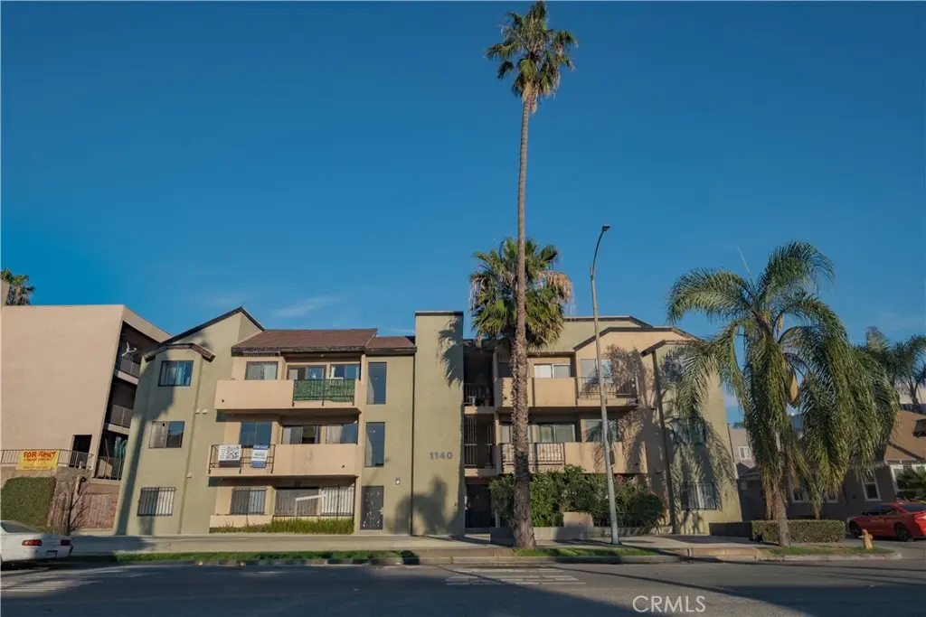 1140 Pacific Ave 20, Long Beach, CA — listing photo 1