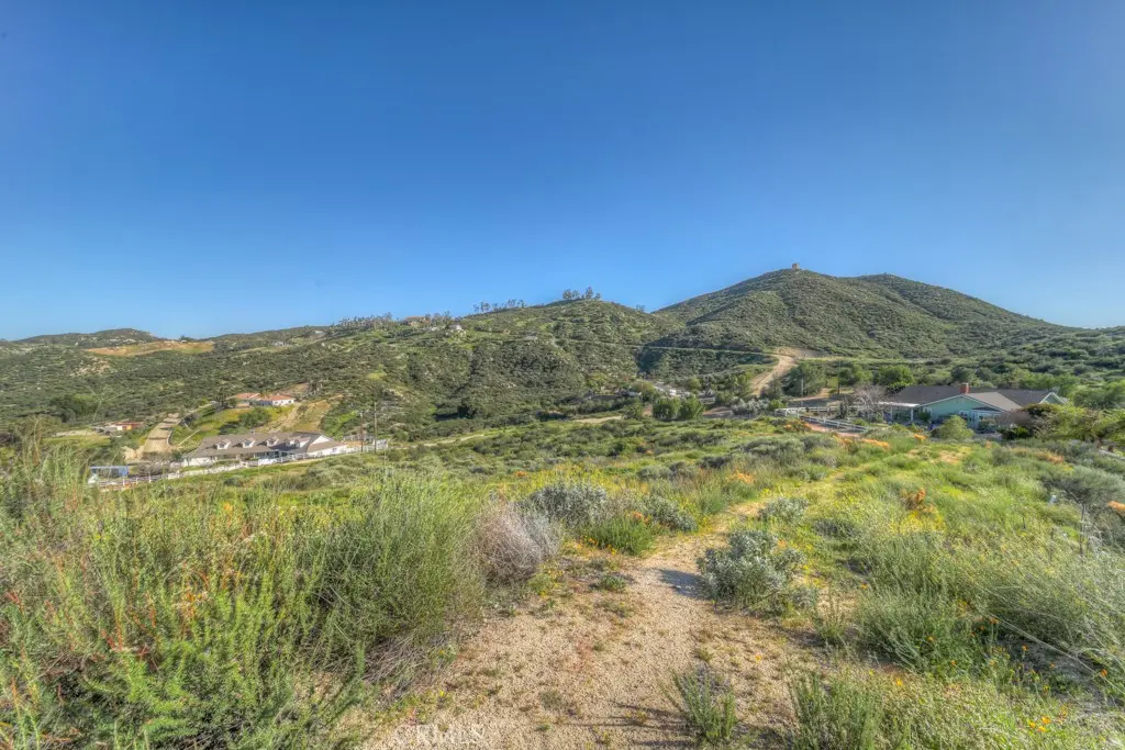 32465 Crooked Arrow, Wildomar, CA — listing photo 1