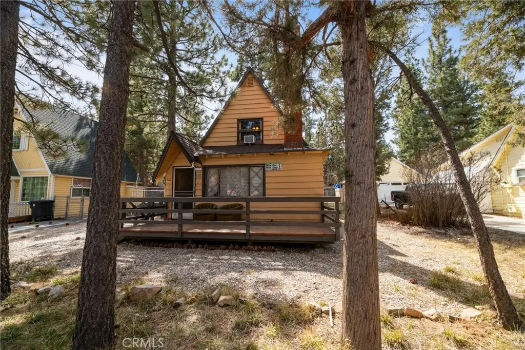 324 Angeles Boulevard, Big Bear City, CA — listing photo 1