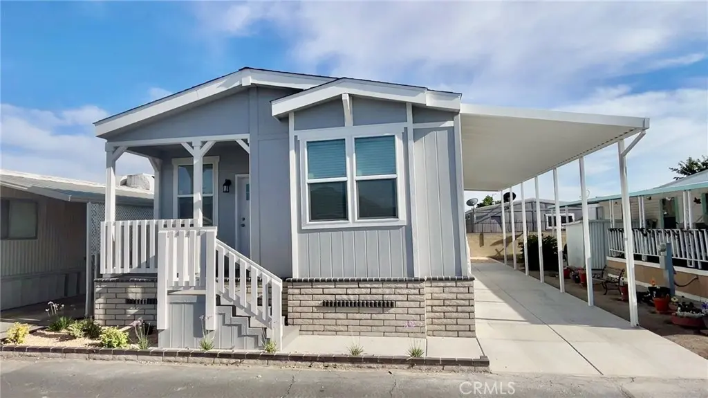 Manufactured In Park for sale at 675 W Oakland Avenue F7, Hemet, CA featuring 3 beds and 2 baths