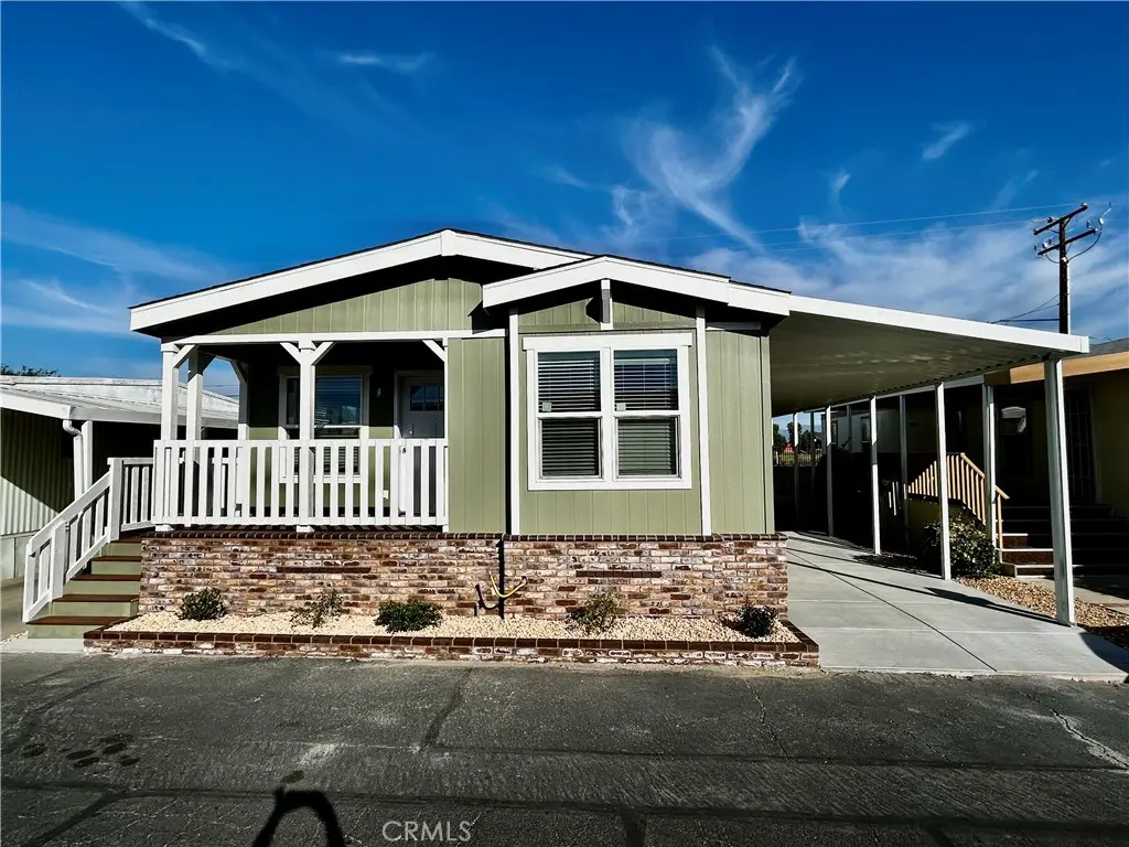 Manufactured In Park for sale at 675 W Oakland Avenue B8, Hemet, CA featuring 3 beds and 2 baths