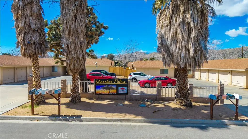 7428 Cherokee, Yucca Valley, CA — listing photo 1