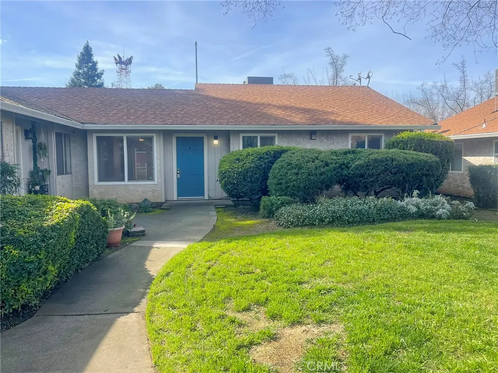 1110 W 8th Avenue 4, Chico, CA — listing photo 1