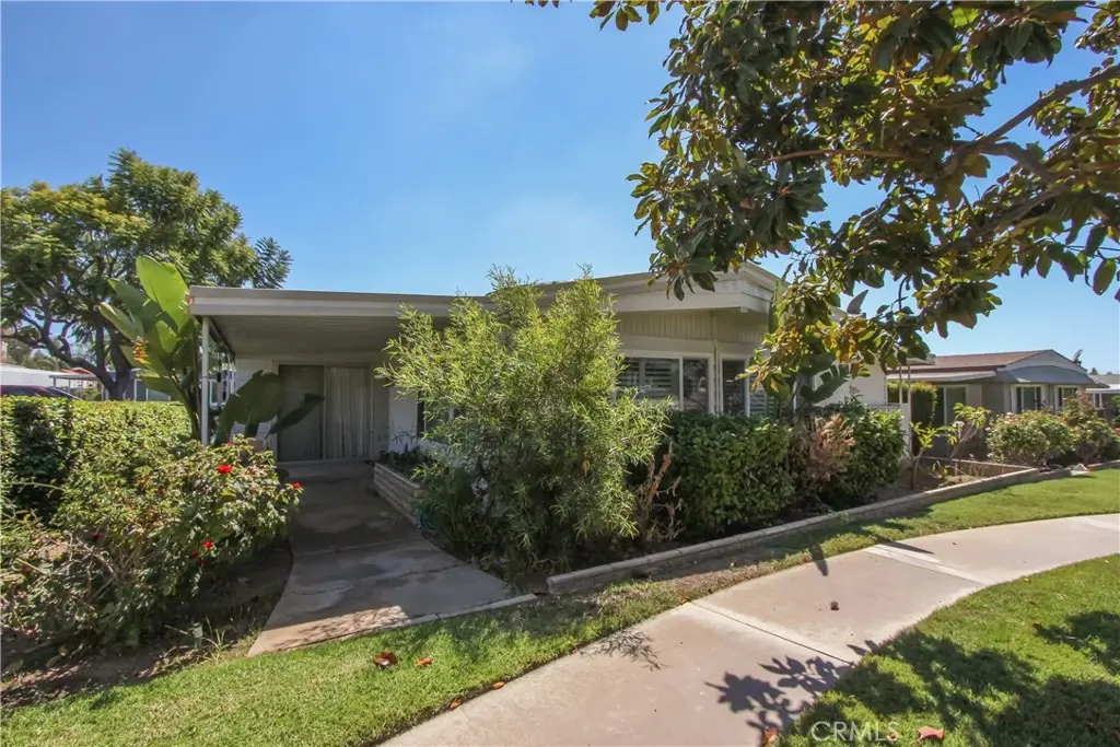 16959 Lake Park, Yorba Linda, CA — listing photo 1