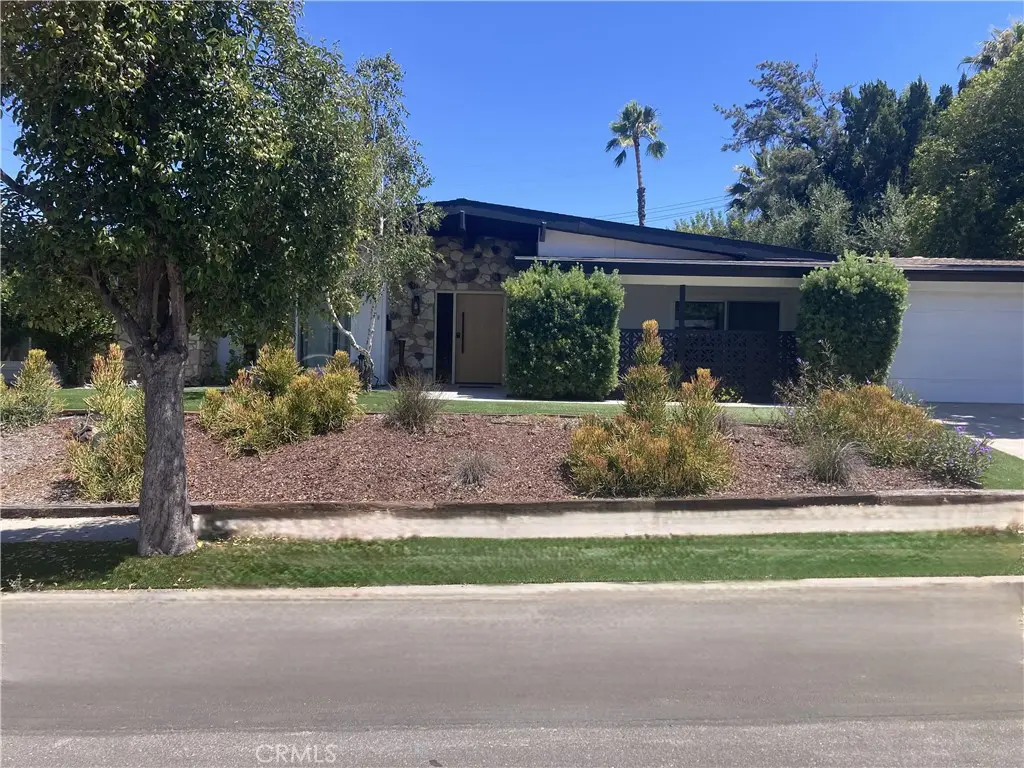 23540 Kivik, Woodland Hills, CA — listing photo 1