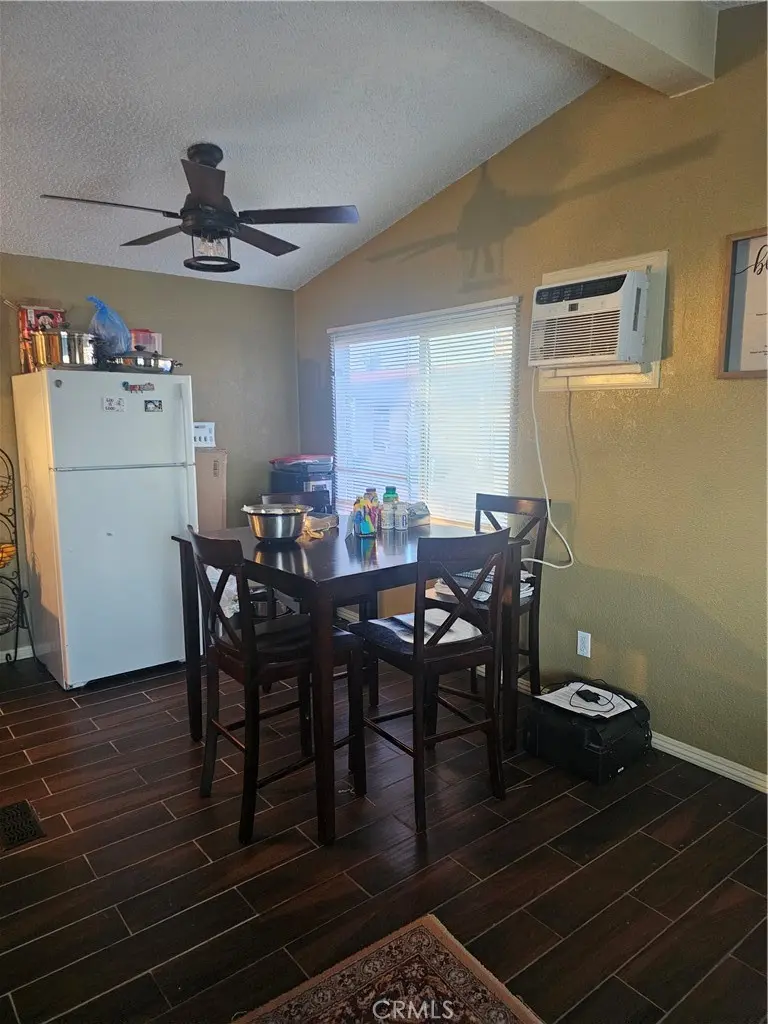 Manufactured In Park for sale at 530 Devonshire Street W 4, Hemet, CA featuring 2 beds and 2 baths