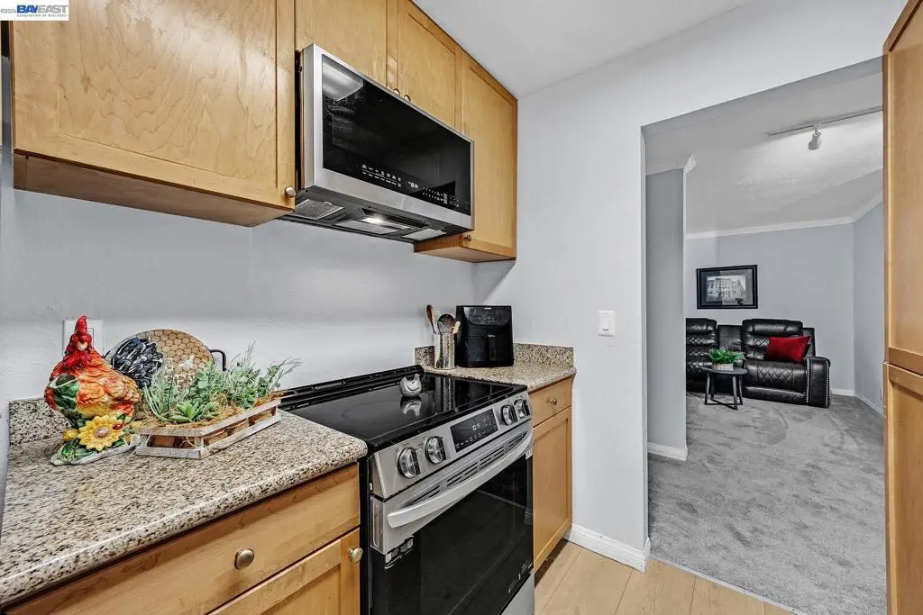 Condominium for sale at 1087 Murrieta Blvd 242, Livermore, CA featuring 1 bed and 1 bath