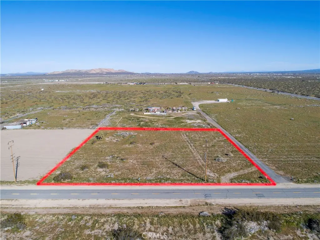 0 6, Sun Village, CA — listing photo 1