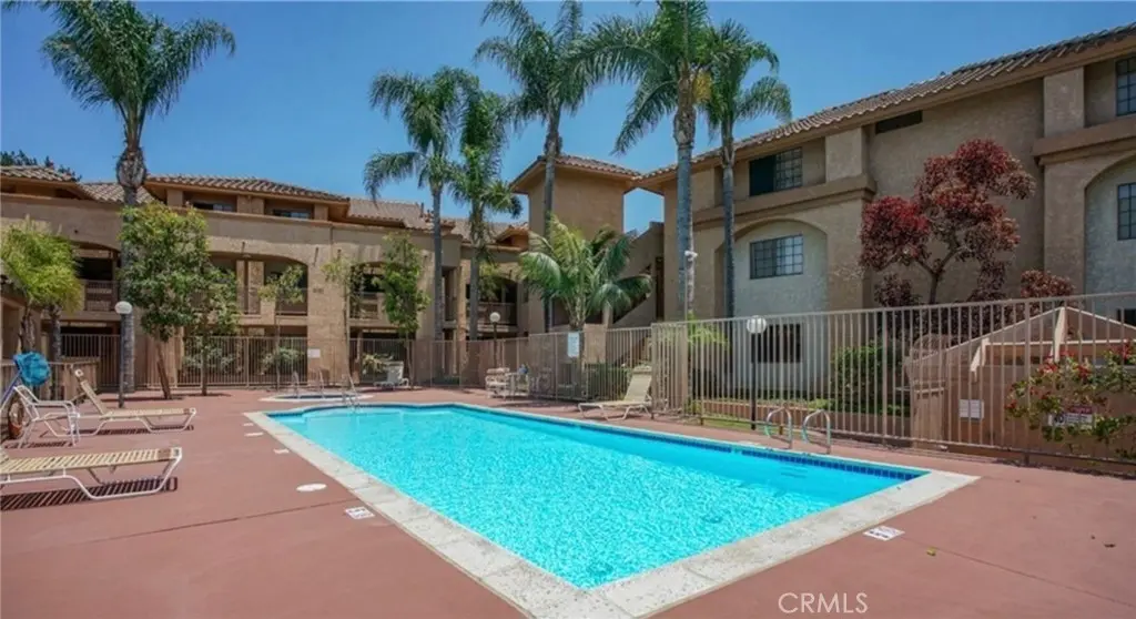 4121 Hathaway Avenue 3, Long Beach, CA — listing photo 1