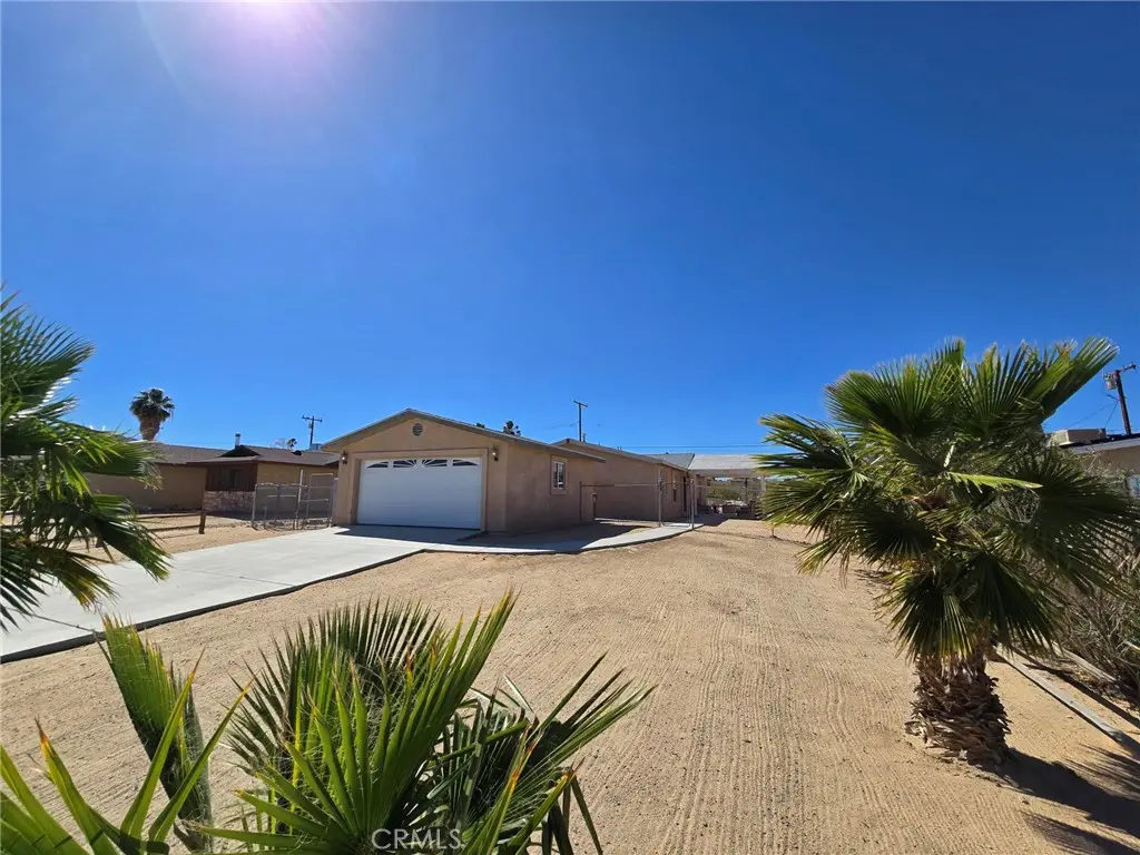 5384 Mariposa, 29 Palms, CA — listing photo 1