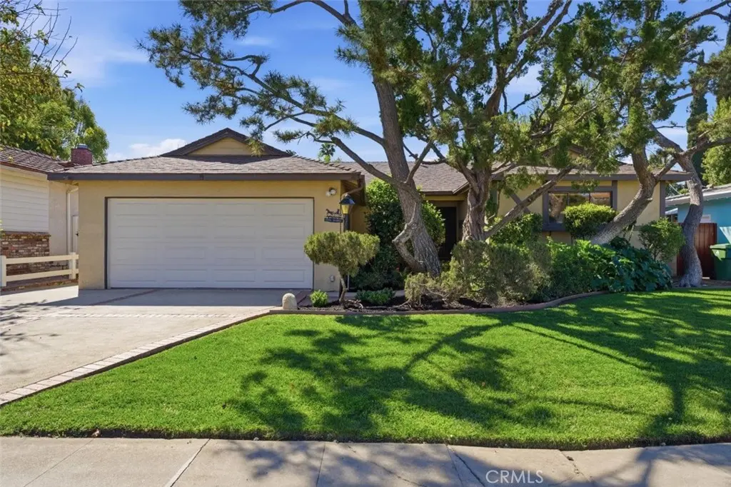 15944 Gledhill Street, North Hills, CA — listing photo 1