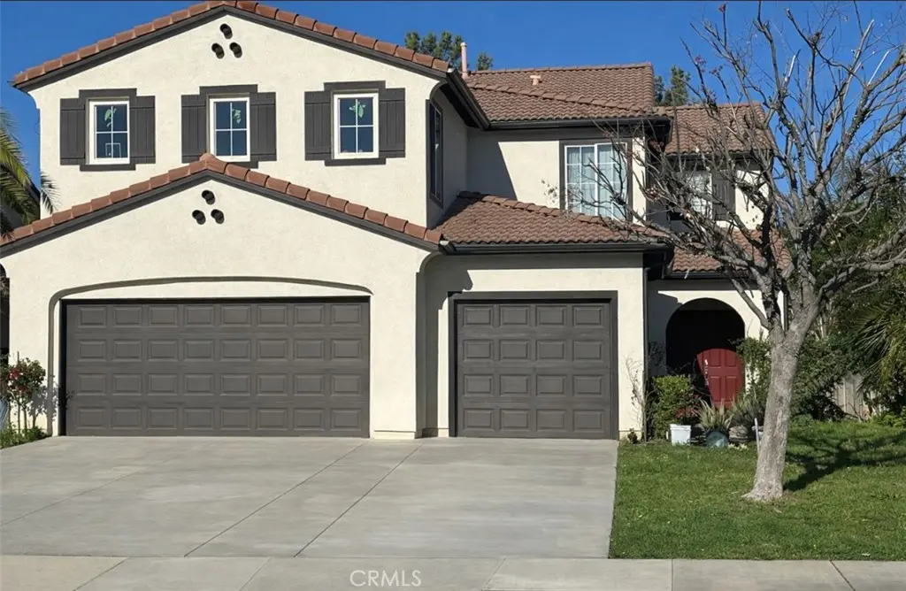 Single Family Residence for sale at 37779 Quintana, Murrieta, CA featuring 5 beds and 3 baths
