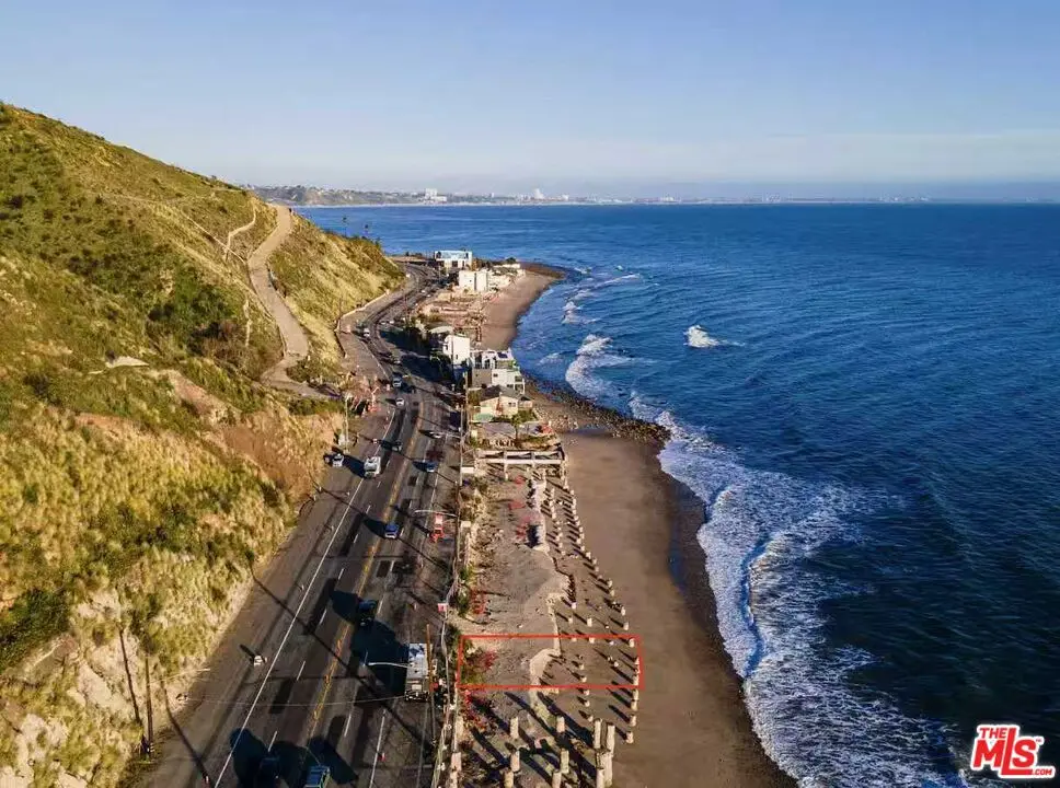 19050 Pacific Coast Highway, Malibu, CA — listing photo 1