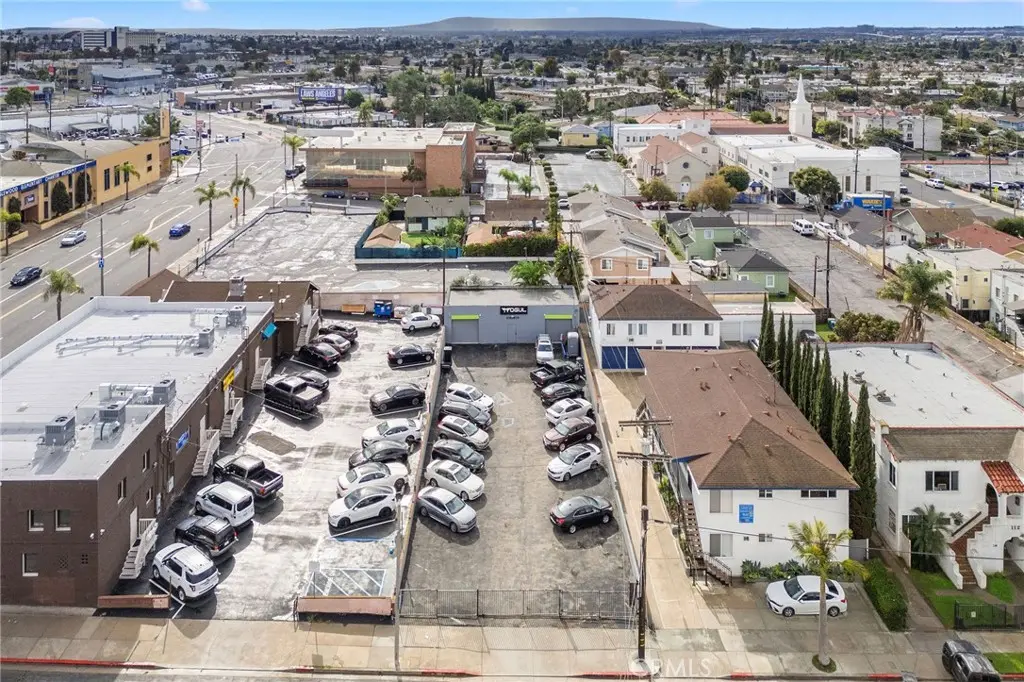 124 W Kelso, Inglewood, CA — listing photo 1