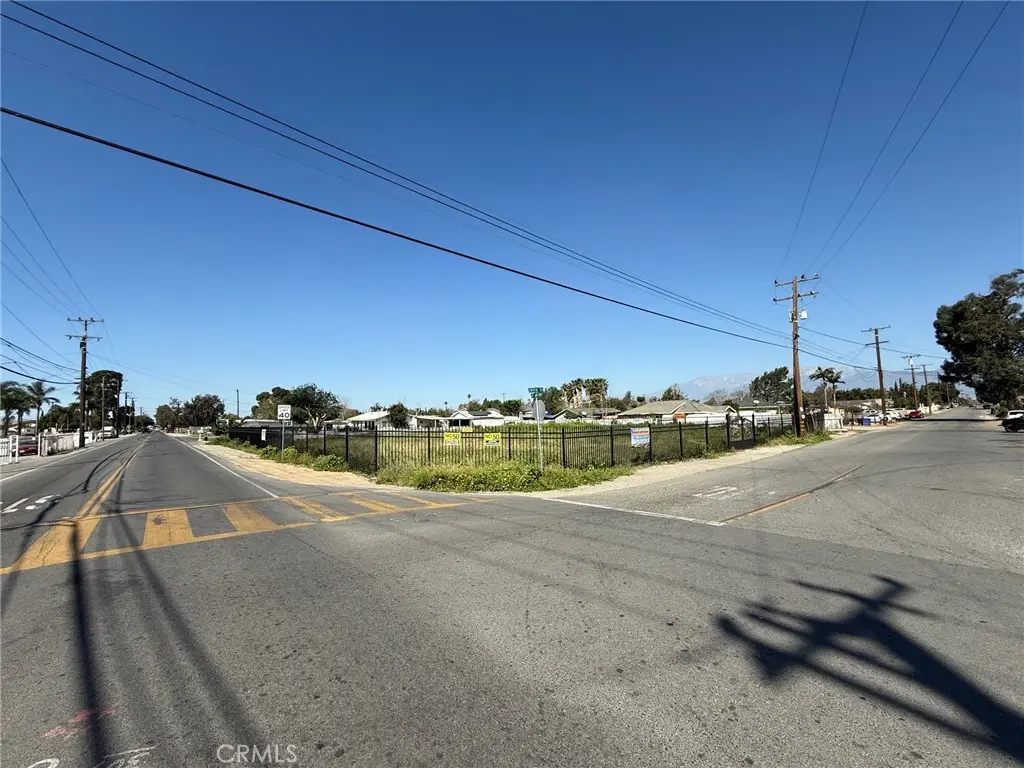 10621 Jurupa Rd, Jurupa Valley, CA — listing photo 1