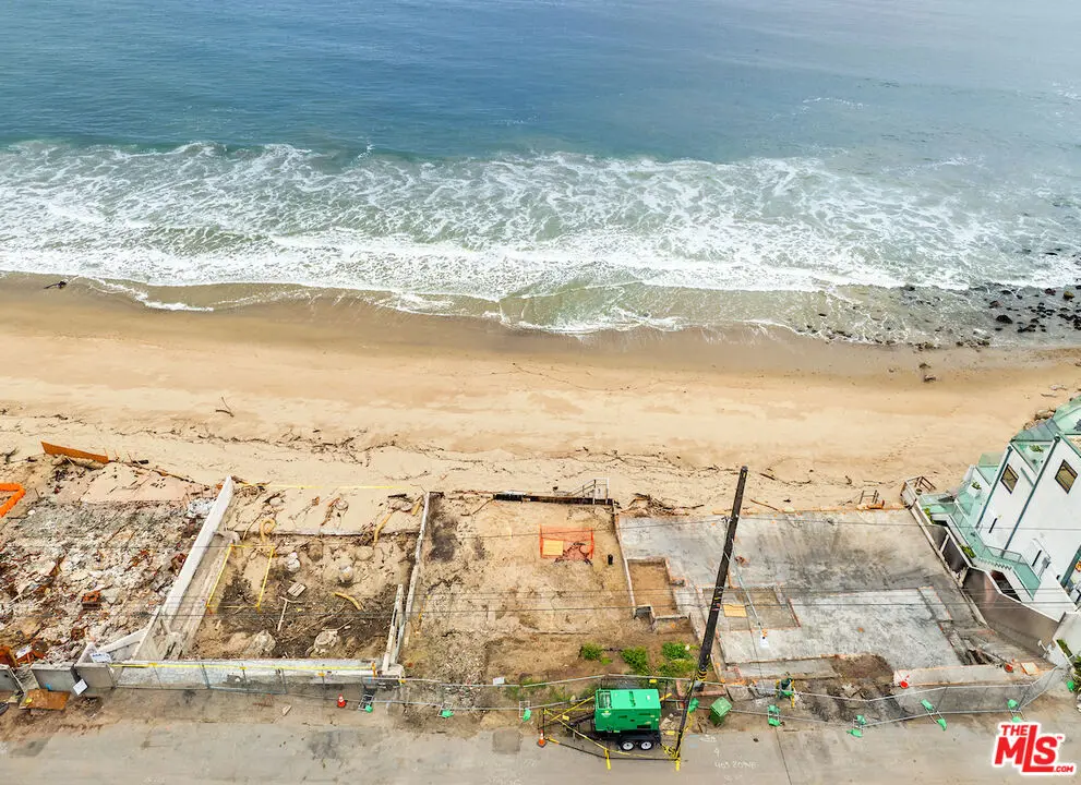 21006 Pacific Coast Highway, Malibu, CA — listing photo 1