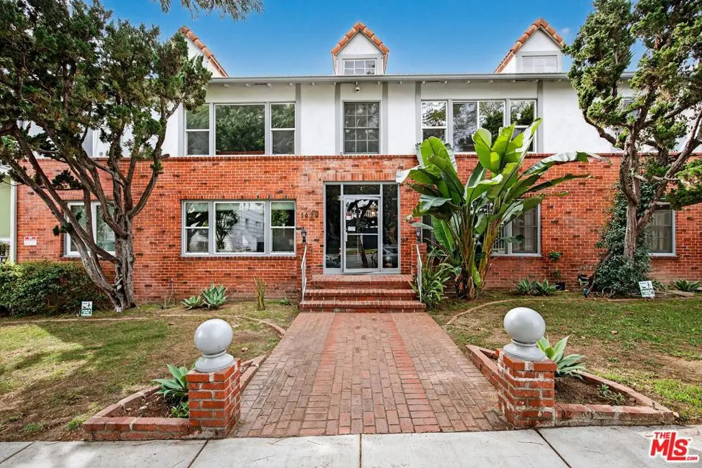 1429 Havenhurst Drive, West Hollywood, CA — listing photo 1