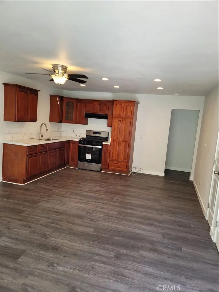 1034 El Camino Drive, Costa Mesa, CA — listing photo 1